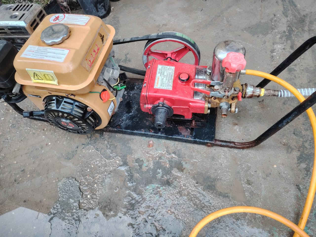 مضخة غسل بانزين  للبيع، نظيفة جداً. العنوان: كربلاء.
***********
