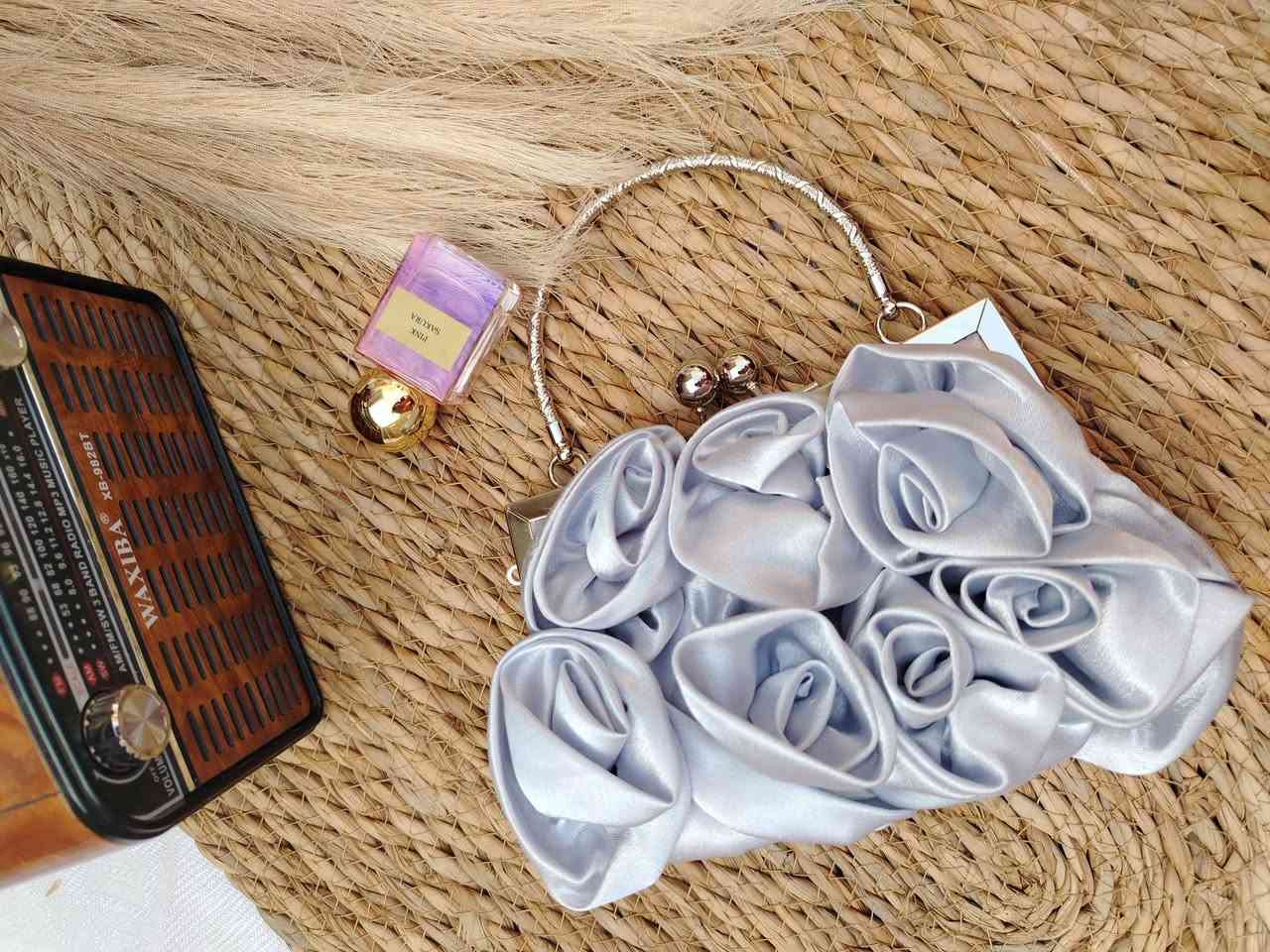 هلو بنات عرض العيد اخذي جنطه وحذاء بسعر12الف

 او جنطتين بسعر 12 الف

✨✨✨✨✨🤎🎀


**إذا كنت صاحب هذا الإعلان وتريد حذفه لأي سبب، رجاءا أرسل رسالة إلى الدعم الفني**