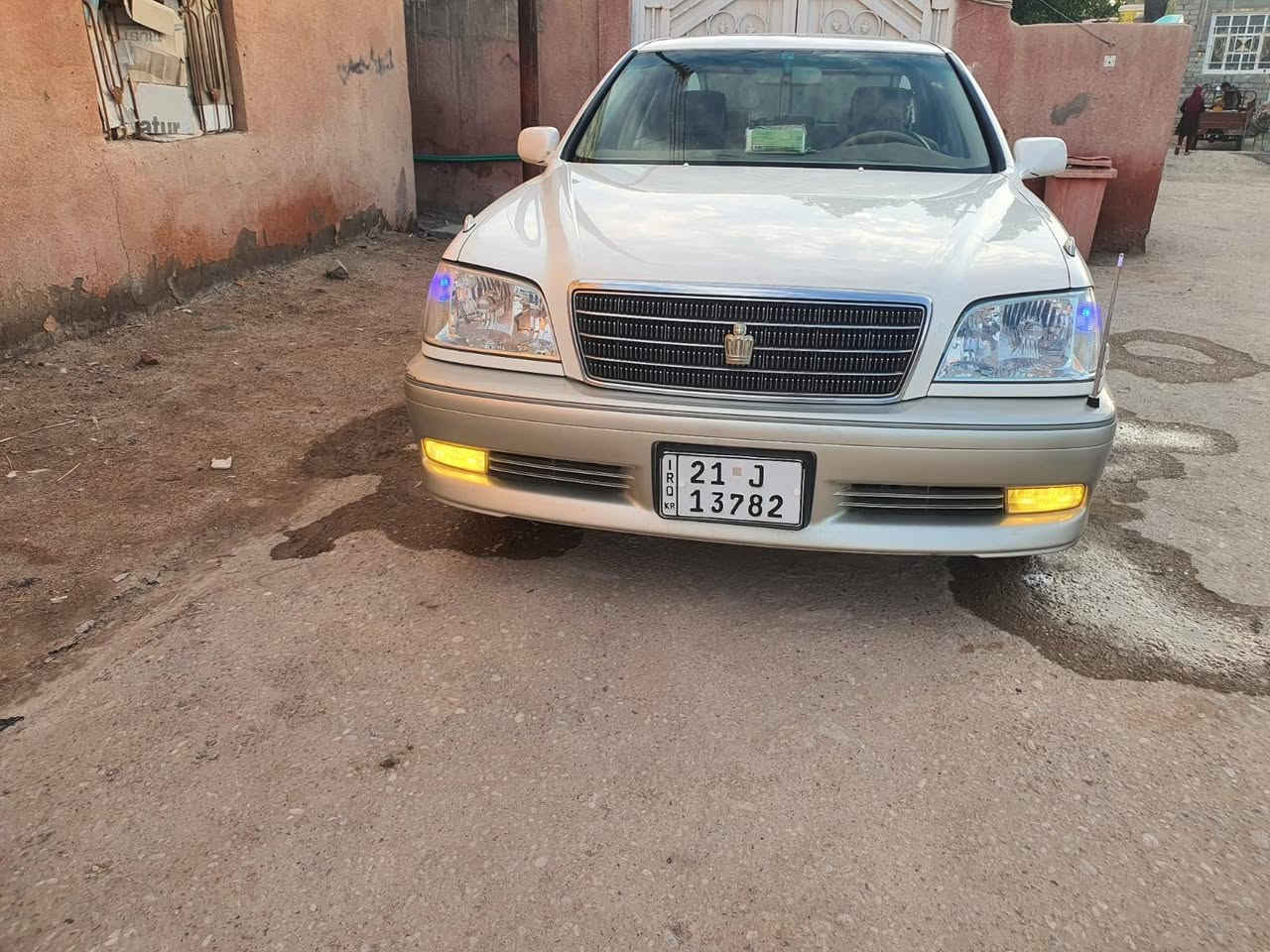 سلام عليكم جنون لبيع اولان ادوات متومه طبق الاصل وين ما تريد تروح بيه سنويه ورقم طبق الاصل اربع دكم تبريد قطعتين ديفور جبير ثلاجه وبرده كهرباه سياره كامله من كلشي ما نقصه برقي دخول جديد سياره ستخدام شخصي مديل 99،،،،،، سعار 77 وبيه مجال كلاش بصيط سياره متعوب عليه ومال جناي ***********
