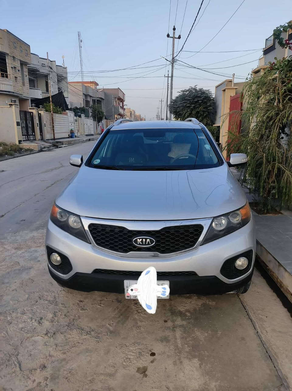 سورينتو رصاصي سبع راكب 6 سلندر للبيع 
رقم نينوى بيه كوبون تحويل شرط 
وين ما تريد شوفها 
سعر 147
للتواصل ***********واتساب
