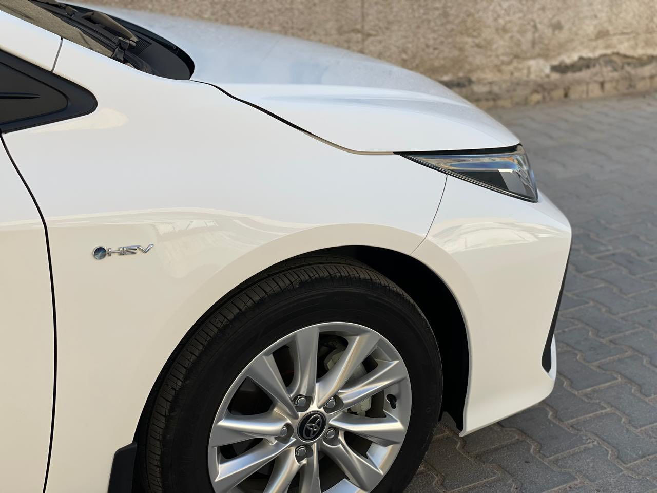 السلام عليكم 
للبيع كورلا 2024 هايبرد شكل الخليجي 
كفاله عامه من الضربه والصبغ والبارد 
سياره على وضع الشركه ماشيه 16 الف فقط 
فول مواصفات 1/1 اعلى فئه بالكورلا
 كشن ( كهرباء وجلد احمر ) 
وبيها بعد مواصفات الكورلا المعروفه
رقم بغداد بسمي شخصيا 

مكان بغداد الغدير 

الاستفسار اكثر الاتصال ‭‬
‏‭+964 773 845 7918
***********‬
السعر عند الاتصال
