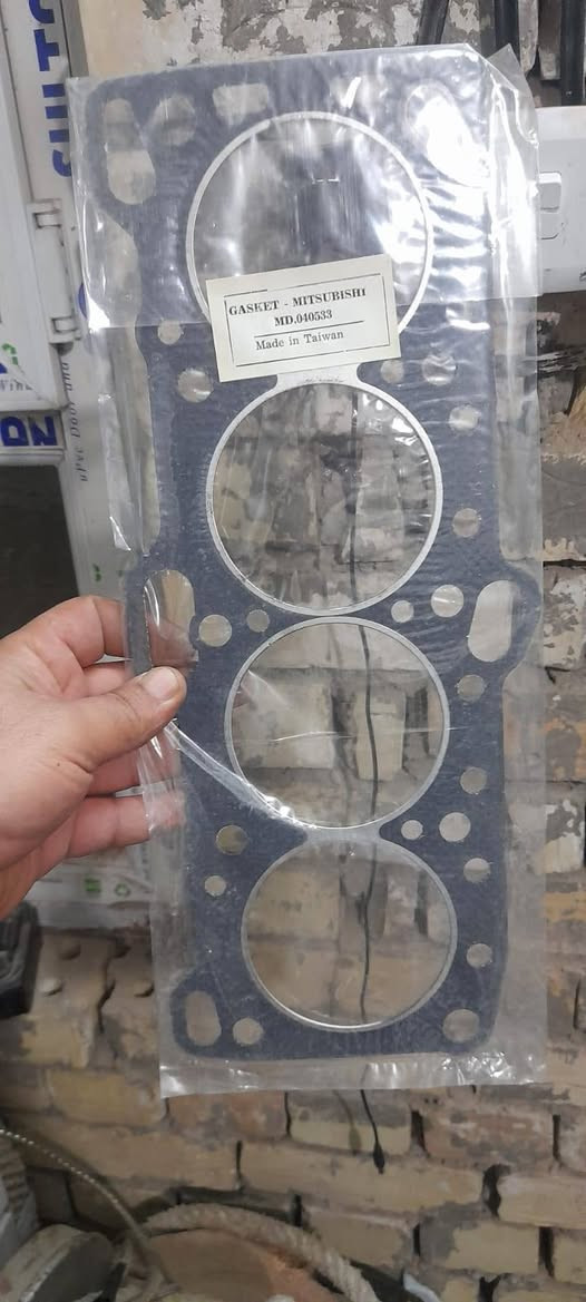 السلام عليكم شباب اغراض للبيع
سعر القطعه 5000 شلع رقم هاتف ***********
