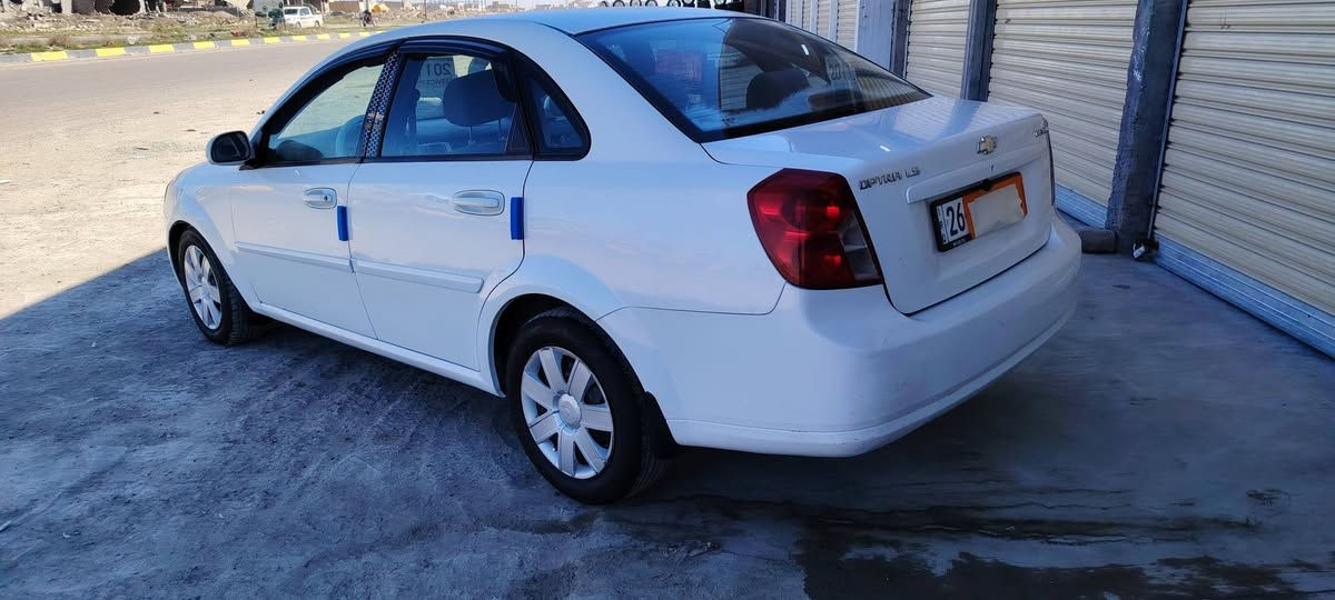 سياره ابتره 2011 بسمي بيه قطعتين صبغ تصليحه بيها رقم الهاتف ***********
