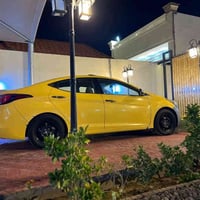 من الشعب • خط مواصلات • إلى جامعة آشور