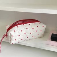 ✧･ﾟ: ✦ Hearts wallet ✦ :･ﾟ✧ حقيبة قلوب ✦ مناسبة للمكياج أو الأدوات الم...