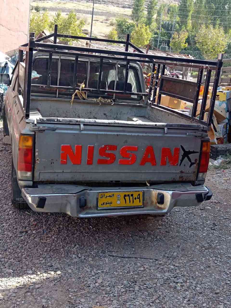 نيسان للبيع موديل 1989 سعر 26 بيها كابون بأنزين شرط تحويل  🌹***********
