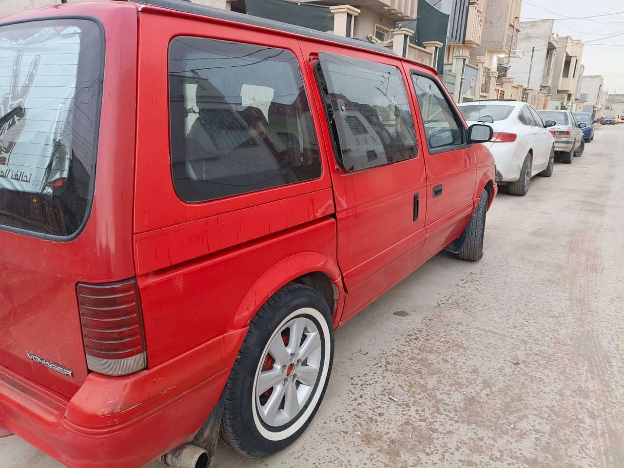 7راكب شاصي قصير
محرك باجيرو 3000 كير ميكانيكي شرط
تبريد ثلج تدفئه 
طخم تاير جديد صدر جديد 
كوبون + سنويه عضم باسمي رقم اجنبي
بيها صبغ فقط دوسات
للتواصل ***********
مكان السياره موصل
اذا عندك مراوس هم اراوس
