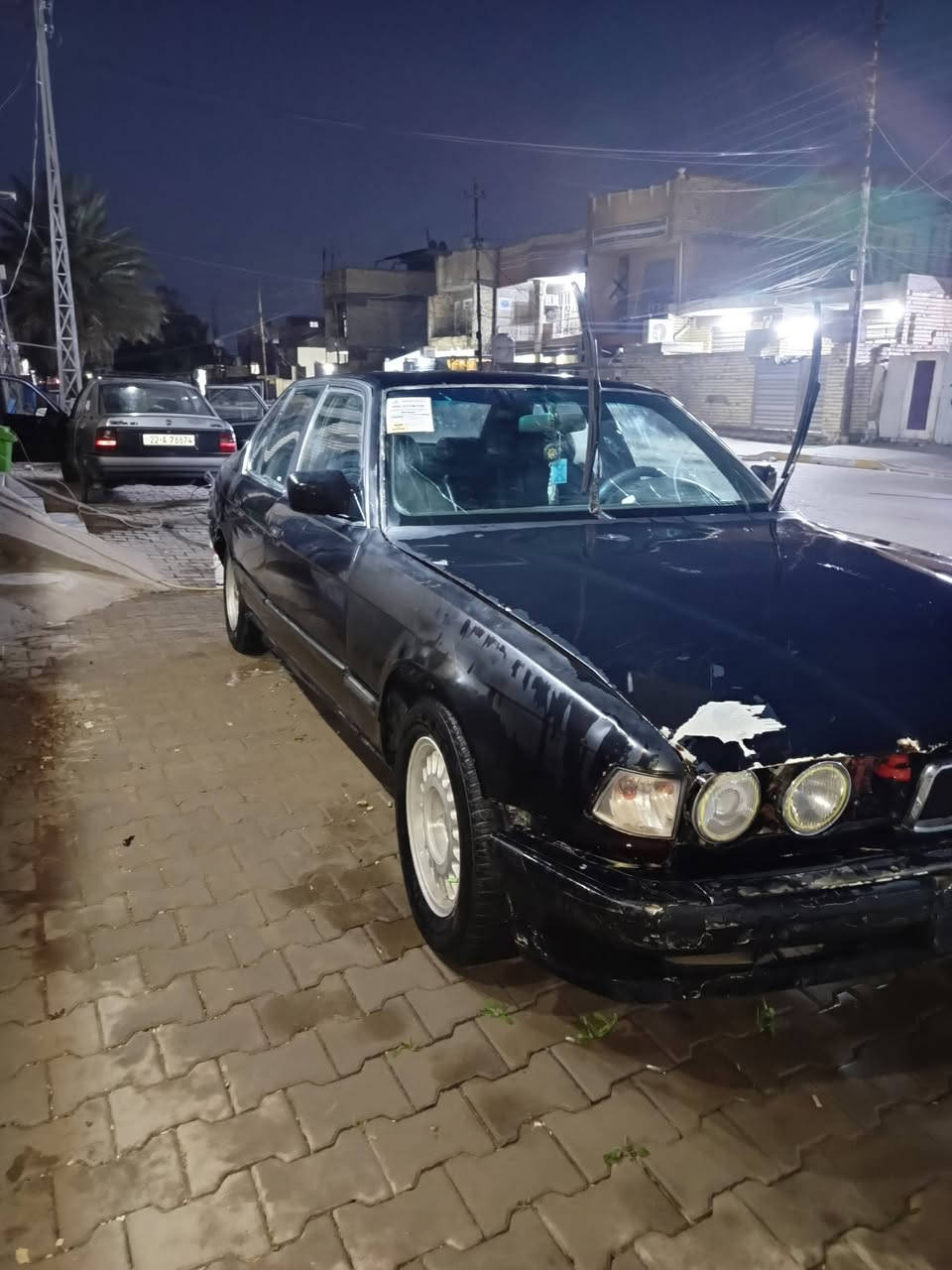 سياره بي ام 735 موديل 91 سياره محرك كير خير من الله  بيه نواقص بسيطه  سياره بيه طخه   بسيطه بس بل بنيد وعواج بي بسيط  سياره شغاله ونعمه رايده  28$  وبيه مجال حك جيتك وحك نواقص البيه اشراي يتصل هاذه رقمي ***********
