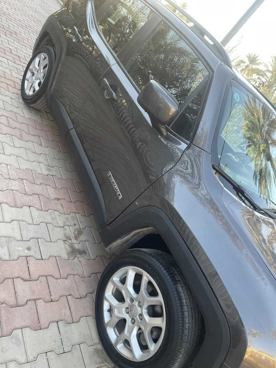 السلام عليكم جيب للبيع                                             مويل٢٠١٨
حادثه بالمنشور 
السياره مابيه كل نقص جاهزه
مكان السياره كاضميه
السعر ١٠٧ وبيه مجال 
للستفسار 
***********
***********
