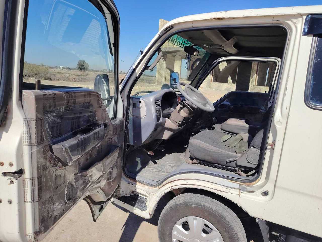 السلام عليكم كيه قرده ام عيون 2000 رقم بغداد سنويه 2027 تحويل مباشر كير محرك اكسن شواصي كفاله سياره بلاديه السعر 70وبيهه مجال العنوان بابل تصال ***********
