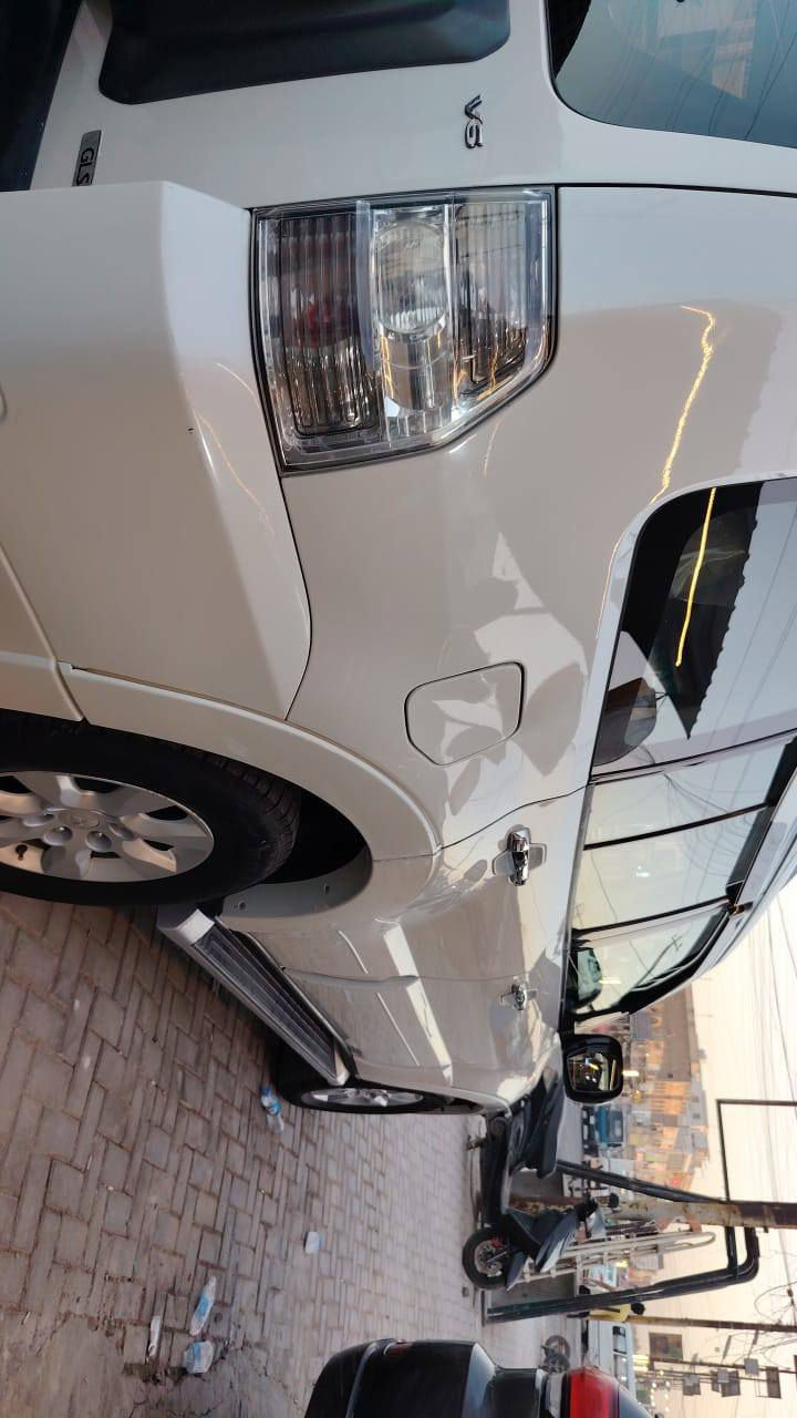 السلام عليكم
باجيرو 2010 حبتور 
فول مواصفات
فتحه 
كشنات تحكم 
دمام
مري شفط 
مكينه 3500
ماشيه  176الف 
كفاله عامه السياره مال جناي 
رقم اربيل بسمي مداور ثاني يوم
مكاني البياع الشرطه الخامسه 
السعر 160 وبيها مجال بسيط 
***********
