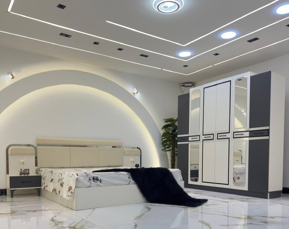 *موديل             035      *

❇️ 5 قطع      كنتور 220

⭕️ *الكنتور ٢٢٠*

❇️ ميز تواليت رف وجرارات
❇️ 
❇️ السرير ثابت      🇹🇷🇹🇷🇹🇷

السعر ٥٩٩ الف مع الشد مجاني لجميع المحافظات

***********

⭕️⭕️⭕️⭕️⭕️⭕️⭕️⭕️⭕️⭕️⭕️⭕️
