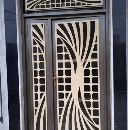 صباغ عام أنواع الصبغ والواجهات المنازل الداخل والخارج وابواب شبابيك بسعر مناسب كرسته وعمل كربلاء ***********
