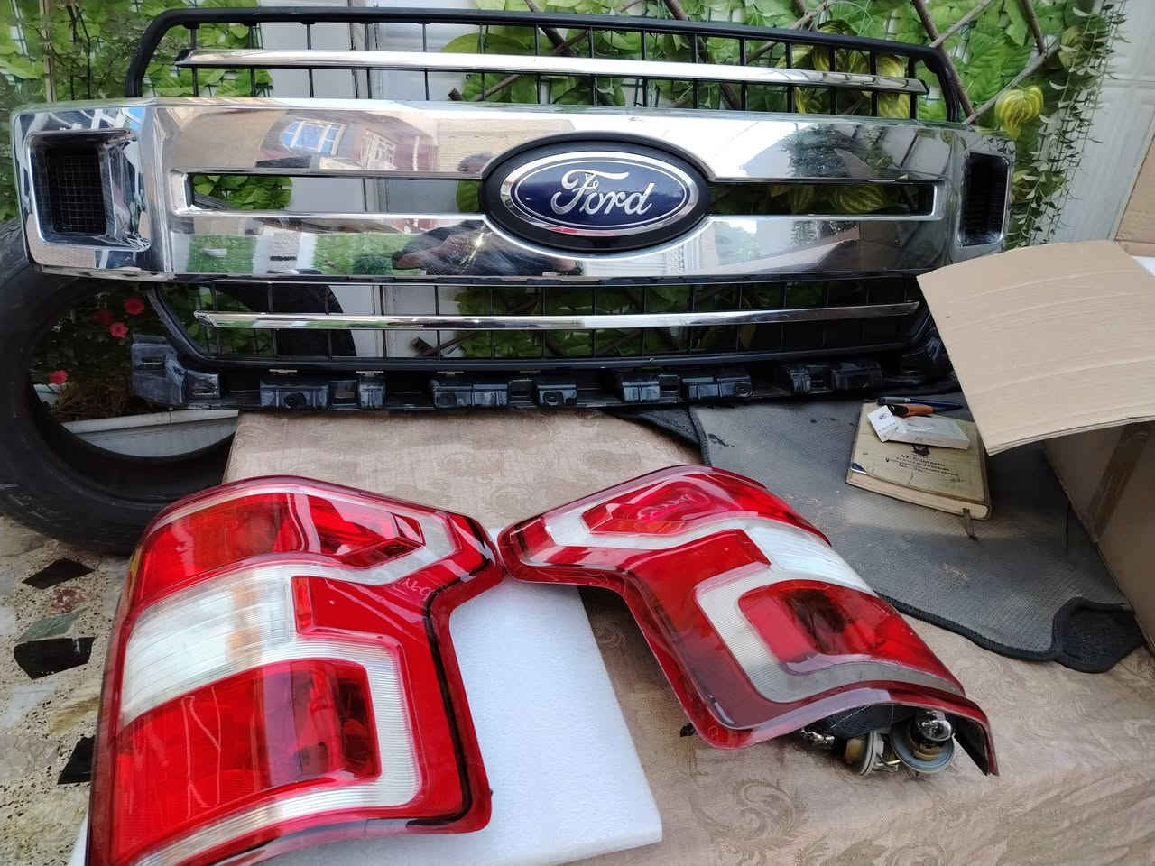 السلام عليكم شباك فوردf150 مديل 18 نضيف اصلي فتحته لان حدثتها وبك لايت واحد نضيف عكس السايق وثاني بي فطر بجامه
الشباك 100 دولار
والبك لايتات 75الف تحياتي ***********
