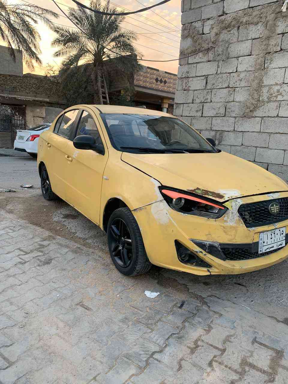 السلام عليكم فاو ٢٠١٤ رقم خصوصي سنويه ٢٧ سياره مال تكسي بس محتاج اريد ابيعاها السعر ٣٣ وبيها مجال مكاني بصره امو الداخلي ***********
