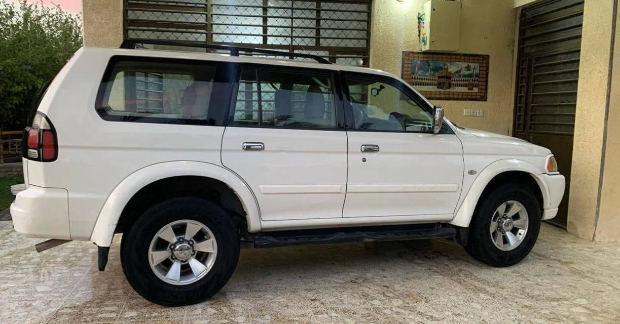 السلام عليكم 
سياره مسيوبيشي ناتيفيا ٢٠٠٨ السعر ١٠٨ للاستفسار الاتصال ***********
