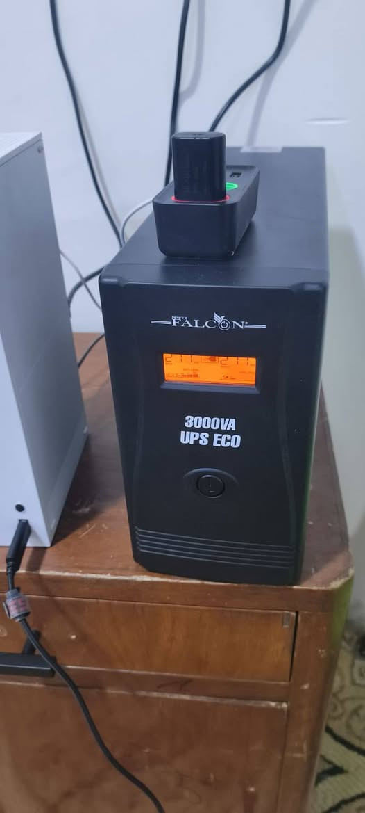 اكس بوكس سيريس اس مستعمل نضيف جدا شرط الفحص مساحته 512 مع الكارتون و جميع ملحقاته مع UPS 3000 va شرط تحت الضمان
اكس بوكس سيريس اس مستعمل نضيف جدا شرط الفحص مساحته 512 مع الكارتون و جميع ملحقاته مع UPS 3000 va شرط تحت الضمان

مع يدات العدد 2 الاصليه مال الجهاز و يده كيم سير مع الكارتون
مع هارد 1 تيرا
مع بطارات يده عدد 2 
مع حسابان الاول يوجد به جميع اجزاء كول اوف ديوتي و الثاني ردد ردبشن 1 و 2 و الفيفا 26 و البيس 26 مصارعه 23 و رزدنت ايفل من 2 الى 6 و الفلج كراند 4 و 3 و سان اندرياس و سكرو و ذا وجرر هذا كله ب 600 و بي مجال للشراي للتواصل ***********
عنواني بصره ابو الخصيب
