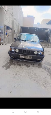 بي ام دبليو ٥٢٠ • ١٩٩٠ • جير عادي