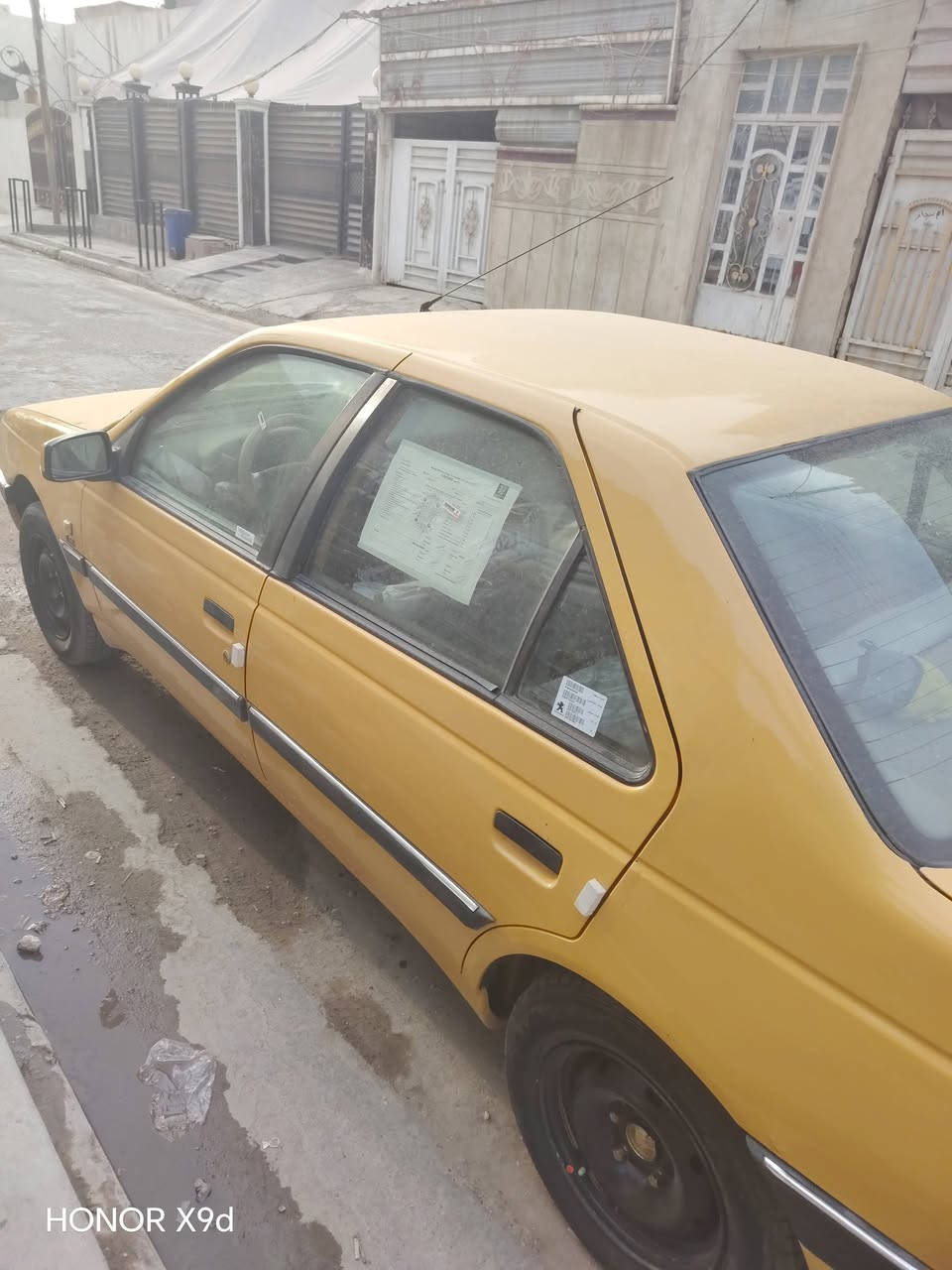 سلام عليكم بيجو لميس 405 موديل 15  سياره جديده ونضيفه تايرات جدد  ضربتهه بس بنيد طاير و راجع  السياره نضيفه و خير من الله كير مكينه مكفولات  مكاني بغداد الدوره  ***********   سعره (45) وبيهه مجال
