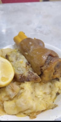 رمضان كريم 🌙 ادارة مطعم قصر السلطان تتقدم لكم بأطيب التهاني و التبريكا...