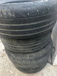 مستعمل تايرات سبورتج قياس 235/50 R19 قيم وأخذ مستعمل بس شرط ولا واحد ط...