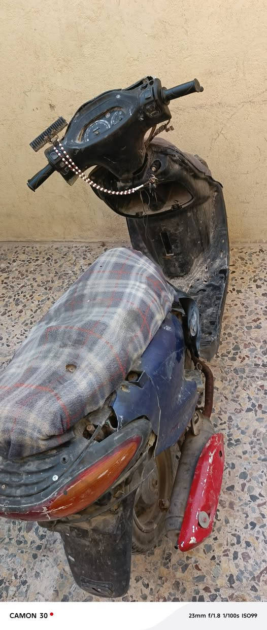 السلام عليكم 
بسبب الوعود الكاذبه عدت النشر 
دراجه ماكس فراشه للبيع
شلعه فوال
كفرات شركه 
***********
المكان كربلاء
