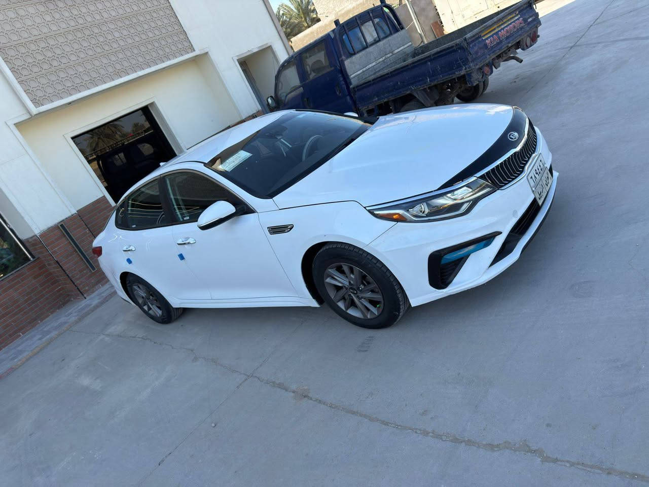 السلام عليكم
بيع او مراوس 

كيا اوبتيما امريكي موديل 2020

ماشيه 96ميل

مكينه 2400

مواصفات 
1 شاشه حجي كبير

2 تحكمات استيرن

3مانع انزلاق 

4تحديد مسار

5حساسات جانبيه خلفيه 

6مانع اصتدام 

سياره جديده كلش جاهزه من كلشي من  مكينه كير حداديه تخم تاير سبير ما نازل ضرر بنيد وجاملغ فقط بدون داخل 
السياره احلا من الصور السعر 148بيه مجال رقم الهاتف *********** وكاله تحويل مباشر المكان الحله
