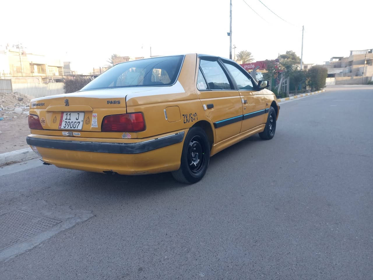 بيجو بارص موديل ١٥ محرك لاصرف ولاتبخير صدر أمامي وخلفي جديد تخم تاير جديد تبريد ثلج دوشمه عام رقم جديد دولي بغداد سياره جاهزه من كلشي مكان السياره بغداد السعر ٣٨ وبيهه مجال قليل ***********
