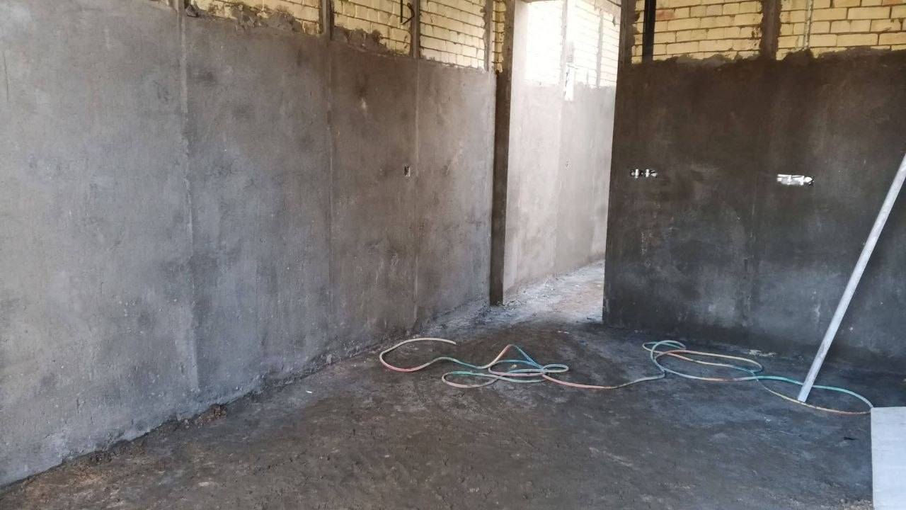 سلام عليكم لباخ متفرغ 
شغل نضيف 
تصفير متر ب7
سقل متر ب6
جراره متر ب5
تشميع متر 3
اشتغل داخل بغداد ***********
