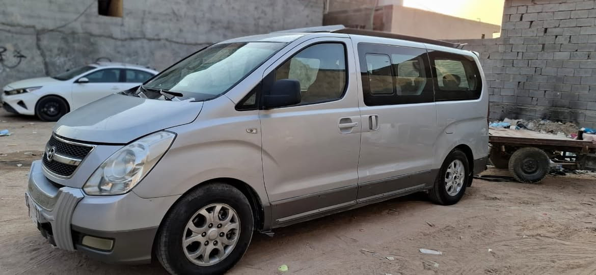 السلام عليكم موديل 8سياره جاهزه حداده مكينه جديده بيه بارد الجاملق الوره فقط سياره معمره كامل مكاني بصره شط العرب ***********
