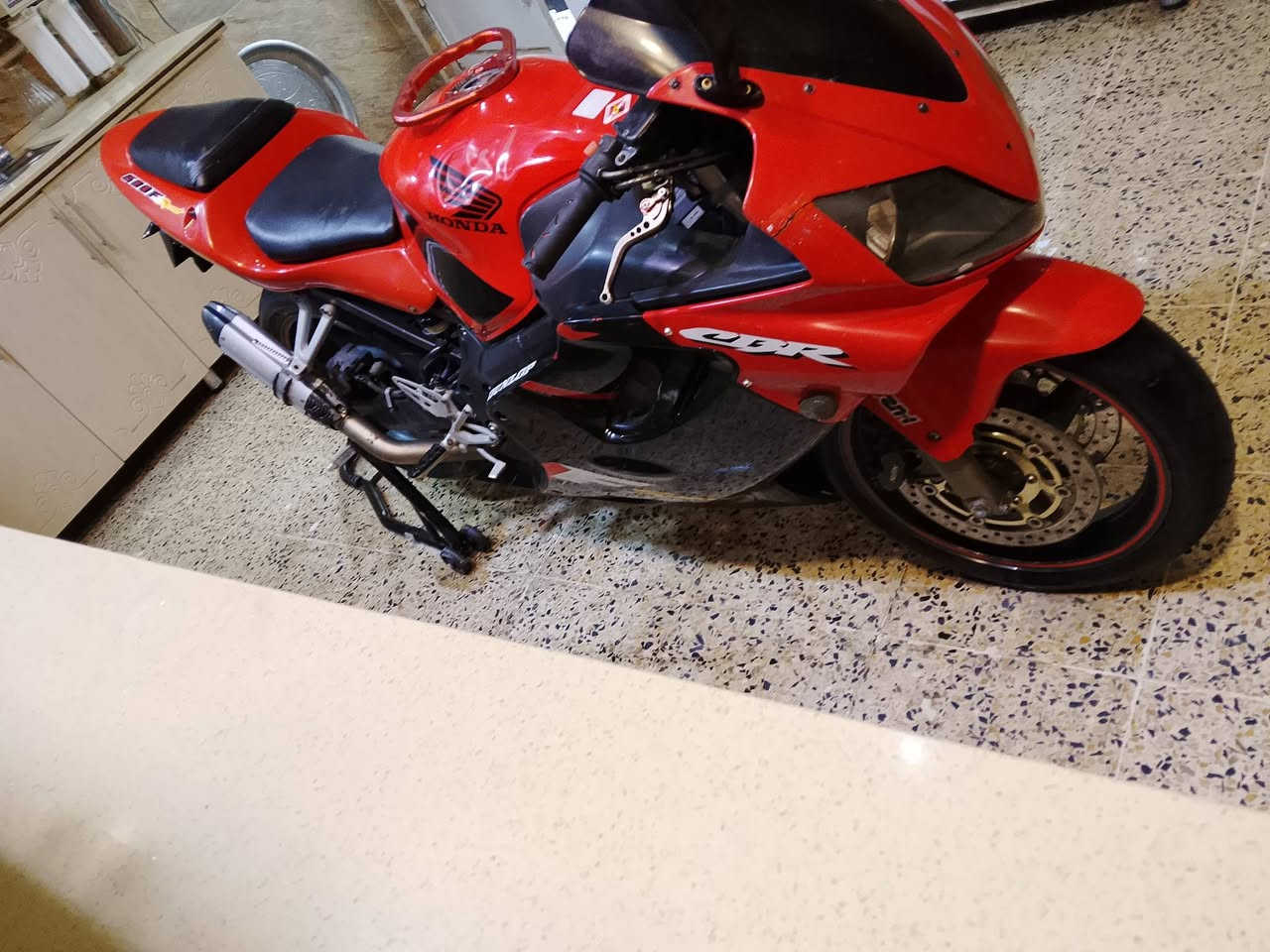 سلام عليكم حبايب كلبي هوندا افوراي موديل 4 دراجه مال حاويه طالعه جديده حيل ممشاها كلش قليل اوراق كامله سعر اتصل او خاص وآني بخدمتك***********
