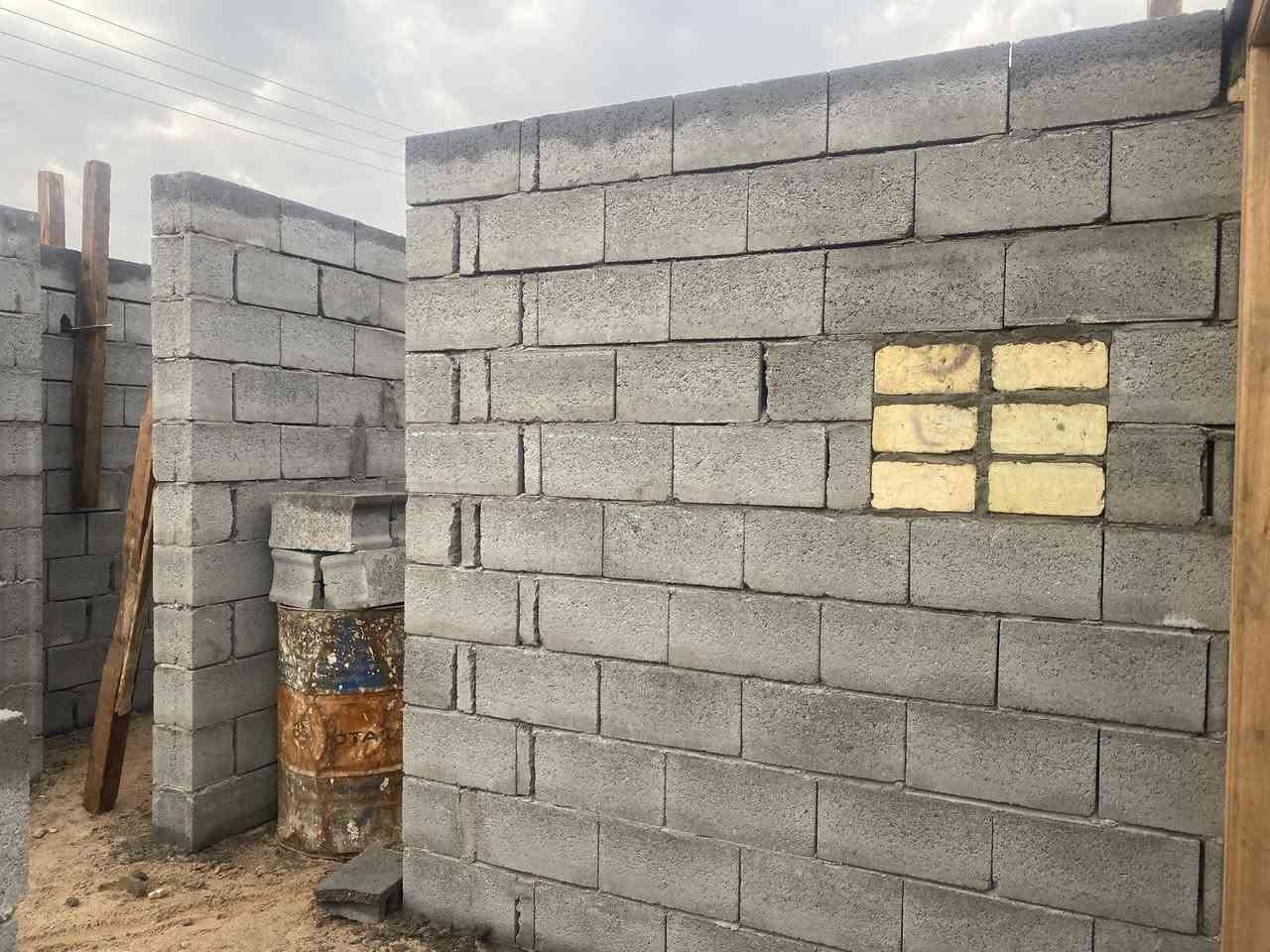 سلام عليكم بناء قطعه تسليم هيكل
انتباه بس عمل ( سرعه . دقه . ضمان)

وتخصص الصب والبناء فقط عمل 

ال200متر طابقين 16 مليون

ال200متر طابق واحد 8 مليون

ال150مترطابقين12 مليون

ال 150متر طابق 6 مليون

ال100متر طابق 5 مليون 

ال100متر طابقين 10 مليون

بس انطيني تصميم القطعه تخطيطها وبناء وصب كله عليه تسليم هيكل كامل منصب وبناء 

يوجد كرسته وعمل

سعر المتر بناء طابوق 200 
سعر المتر البلوك الدرجه اولى 150 

محافظة البصره 
الزبير 

تحياتي للجميع

***********
