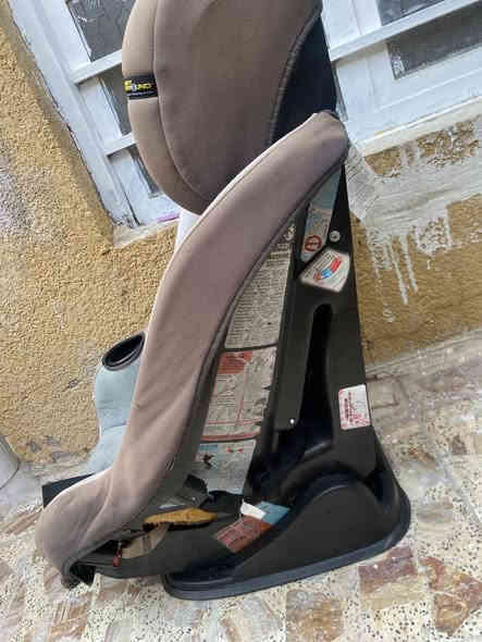 السلام عليكم كرسي مال سياره للطفل باله اصلي استخدام قليل كله كامل مابيه اي نقص السعر ٦٠ وبي مجال ***********العنوان بغداد
