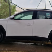 توسان موديل 2024  مواصفاتها معروفه  رقم وسنويه كله جديد وبأسمي  السعر ...