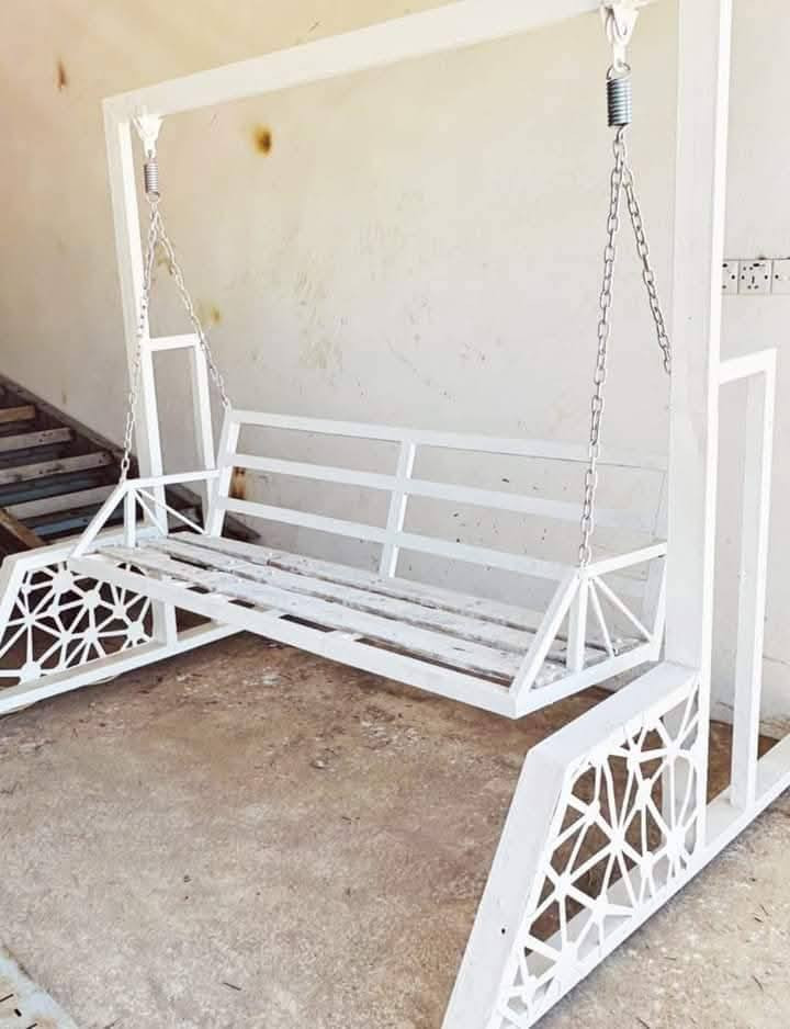 حداده عامه عمل الابواب والشبابيك والسقائف وايضا حداد متنقل
موقعي بهرز حي القادسيه ***********
