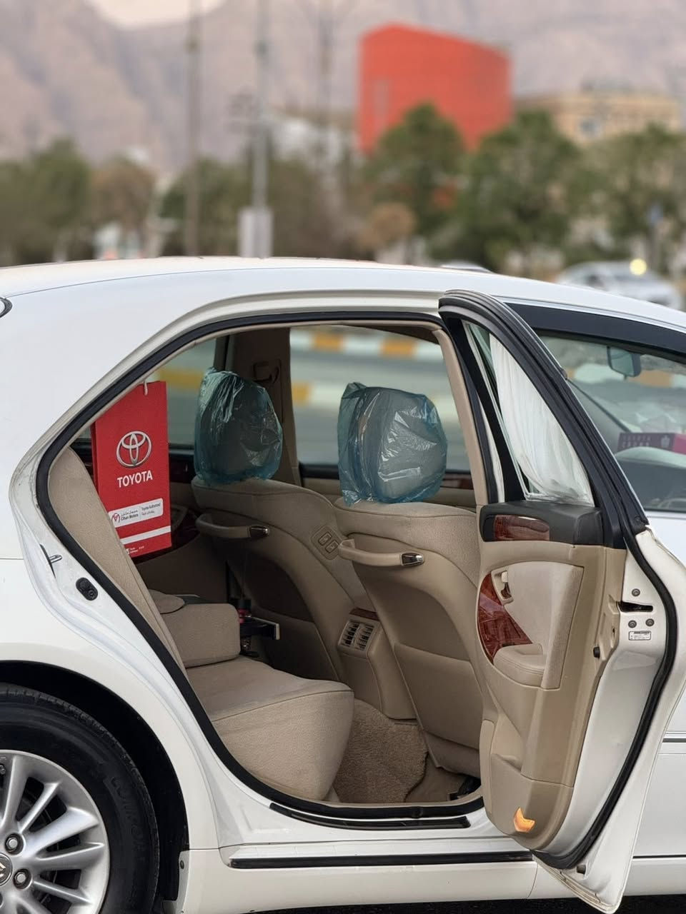 شاينه موس ٢٠٠٥ نمونه له جواني
گيرو مه كينه كه وره بيدوكه ل٢٥٠مه سروفي نيه
هه موكياني به شه رتو ئيش ده كات
سي دوكمه به رده يه سه ياره ي ماله و به س ليخوريني ده ويت
١١١هه زارجوه   سحري ٦٨و شتيك مه جال
شوين رانيه هي من نيه تل بوساحه بي بكه ن
ره قه مي ساحه بي

0751 545 0206
