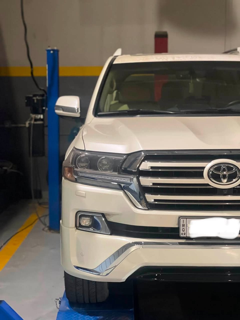 لاندكروزر VXR
مديل ٢٠١٧
سيارة ١٥٠ الف 
مواصفات فول 
سنوية جديد مرقم 
ثمانيه سلندر محرك لكزز
السعر مناسب 
*********** 
***********
