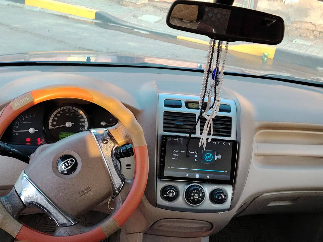 السلام عليكم  للبيع 
سبورتج  2008 خليجيه مكينتها 2000  تبريد تدفئه كله شغال شاشه كبيره وكامره تخم تاير جديد وباتري جديد رقم  بغداد دولي بأسمي مكفوله من الضربه والصبغ بيها بارد كد خمس اصابع باب الصدر وعوجه زغيره بحافه البنيد ومخليها ممصلحها وموضحات بلسونار والصور والسونار مرفق ماشيه ٢٠٠ كيلو متر 
السياره  ممتعوبه  هزه وسنويه جديده
السعر 120
عنوان الديوانية حولي الخصيمه حجي هندي 
***********
*********** ديوانية, القادسية
