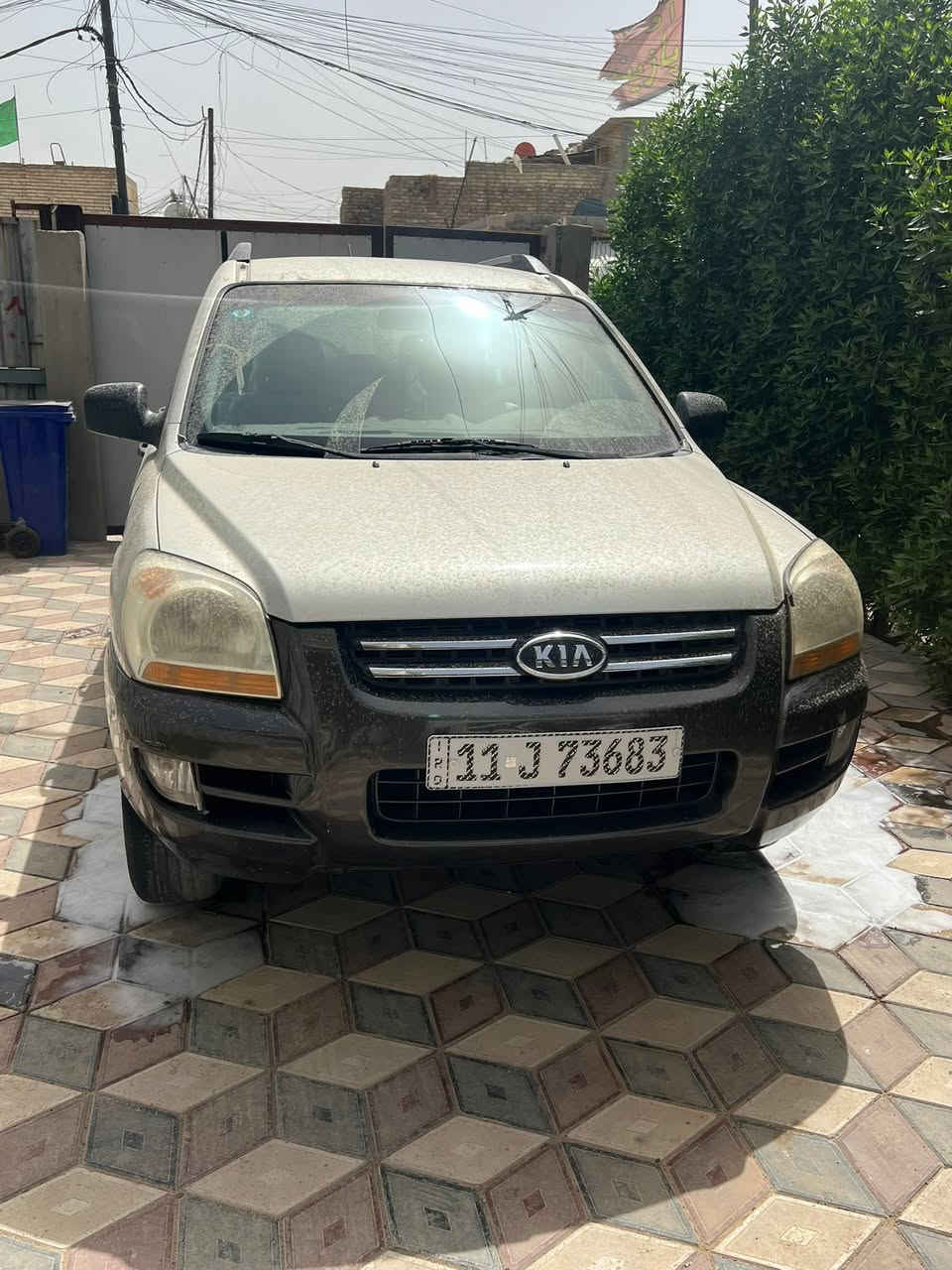 سلام عليكم كيا سبورتج مديل 2008 سيارة نضيفة وعلى إيد وحدة وجاهزة  من صدر وتخم تاير ومكينتهة نضيفة مكان سيارة بغداد الشعلة اتصال على رقم ***********
