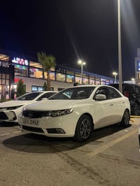 سيراتو 2013 مكينه 2000 دوش خليجي فول عدا الفتحه  رقم اربيل سنويه جديده...