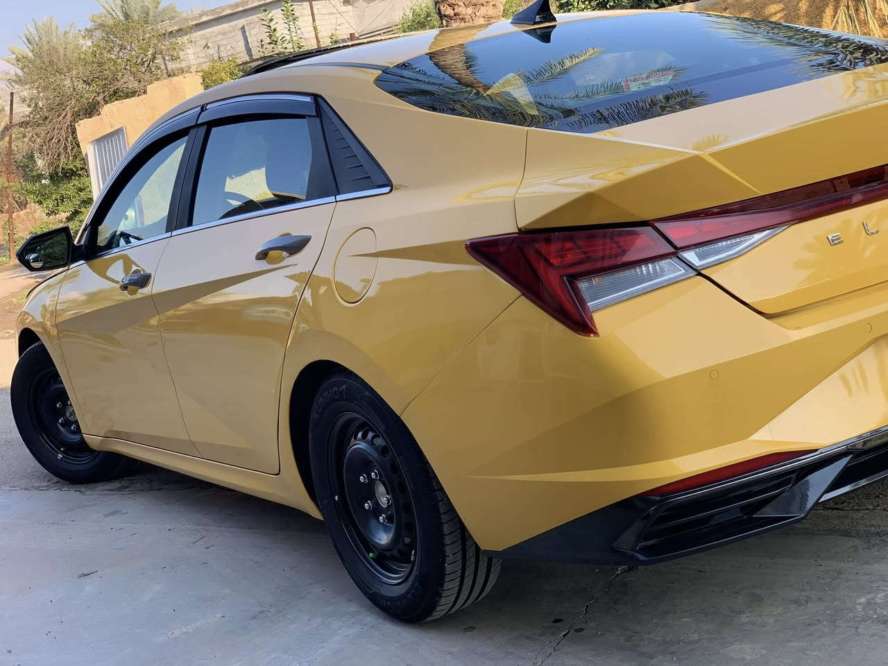 ‏سلام عليكم
النترا وارد امريكي 2023
حادثه جاملغ خلفي صور حادث امامك 
بدون ايرباك ودواخل بجم كبس 
محرك 2000 دوش
كير CVT البلادي
منظومه غاز ايطاليه
لمتد1/1 فول 
دوشمه سياره 
داخل حراري 

فتحه سقف
اشاير مري
بصمه تشغيل
جنطه ذكيه
تشغيل عن بعد
داخل كريمي ملكي ابيض جلد 
كشن كهرباء + كشنات جلد
تدفئه كشنات
اوتو هولد
رادار امامي+ رادار خلفي
رادار جانبي
سستم سماعات دمتم من ماركت بوش
دخول ذكي+ تحكمات ستيرن
نضام شحن واير ليس
هند بريك دكمه
كشن كهرباء 
كشانه جلد بلادي 
شاشه دجتال 3 وضعيات قياده
3 انظمه
مانع تزحلق + مودات قياده
تبريد بيانوا 
عدسات  3 LED
دشبول لد
رقم بغداد بسمي اجراه
مكان بغداد الكرخ
بغداد
***********  
***********

بي واتساب
