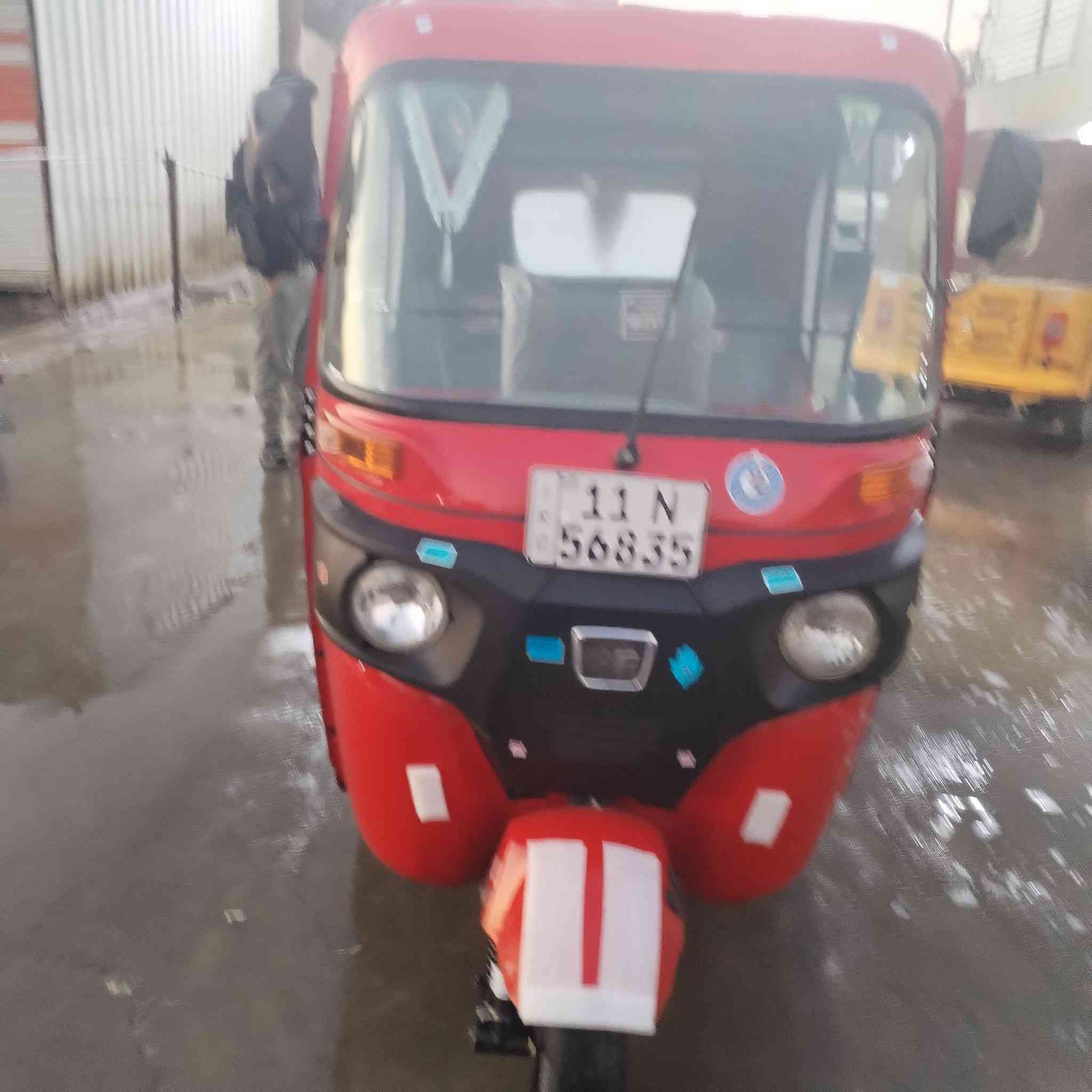 سلام عليكم تكتك للبيع 22 شهر 8 رقم وسنويه انكليزي
تكتك مكفوله دوس ما معمره ما عده زلوغ بطاسه مال الغد مرشوشه 
مكينه تراي كله زيرو تخم تاير كهربائيات كله شغاله دوشمه زيرو اي نقص ما بيه 
مكان كفائات العبيدي رقم 📱 ***********
