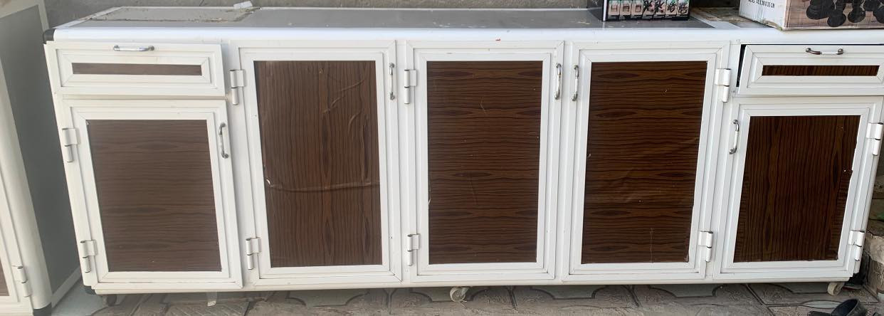 كاونتر طول 3 متر معلق مع سنك مستعمل نضيف ومرتب ..


**إذا كنت صاحب هذا الإعلان وتريد حذفه لأي سبب، رجاءا أرسل رسالة إلى الدعم الفني**