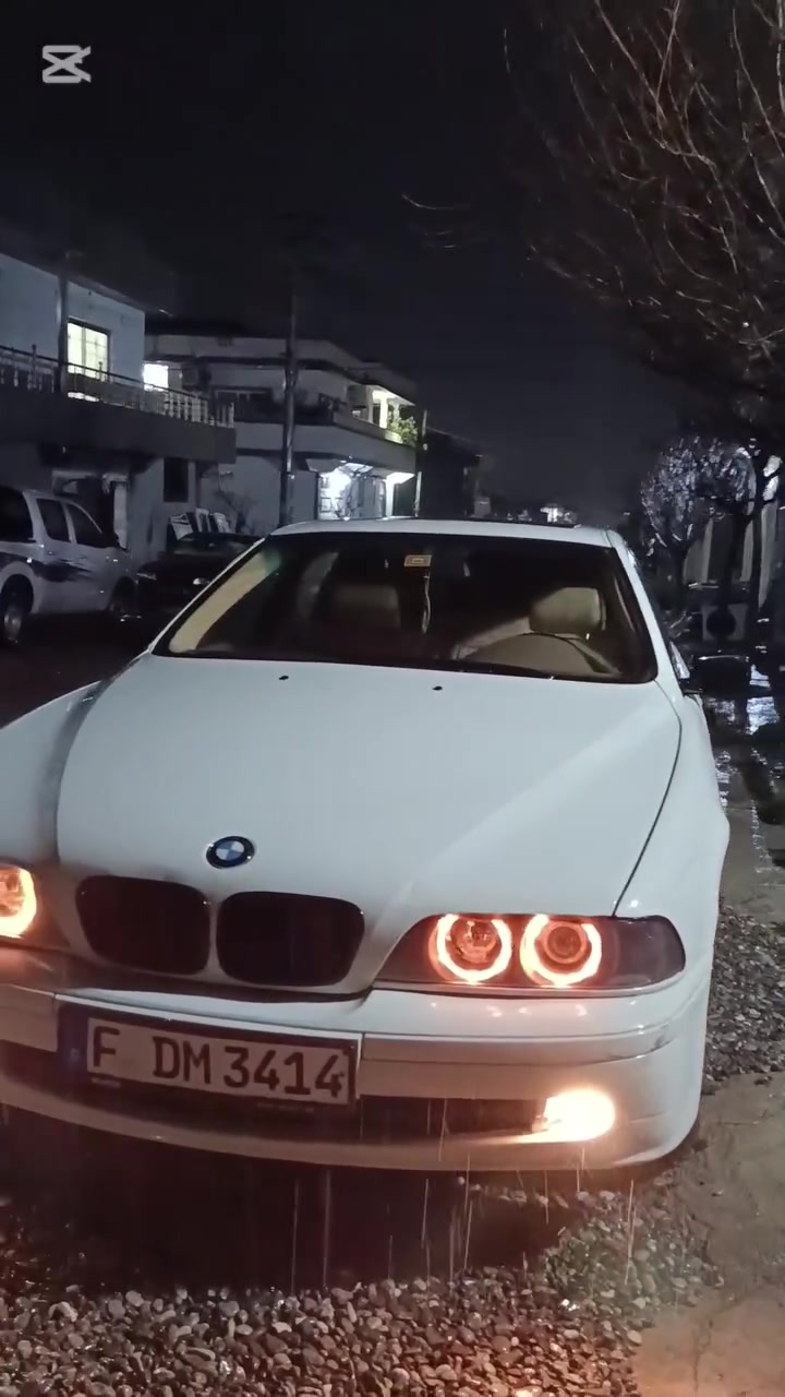 BMW e39 M5
دوبەی بڕاوە بڕاوە ❌
مۆدێل 2003
مەکینە 525i دەبڵ دیجیتەڵ 
فول فول قەپات مواسەفات 
ناو زەرد / کوشن کاربای
سەیارەیەکی پاک وجوانەبێ مەسرەف
جڵد / هیتر / سلاید  / شاشە 
سەیارەک بێ بۆیاخ بێ لێدراو 
سعر (50)گەڵاو مەجاڵێکی برایان 
شوێن :قەڵادزێ 
‌☎️***********
