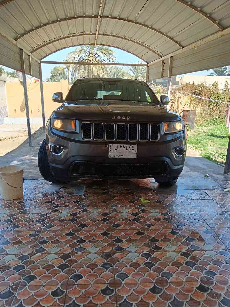 السلام عليكم للبيع جيب موديل 15 سياره حادثها خمس قطع مكفوله من كير ومحرك واكسل  سياره حداديه جديده   سياره ما بيها اي نقص الاتصال على هذا الرقم***********
