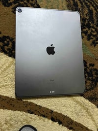 ايباد برو الجيل الثالث حجم الشاشه 12.9 انج  ذاكره 256 فطر بسيط في كلاس...