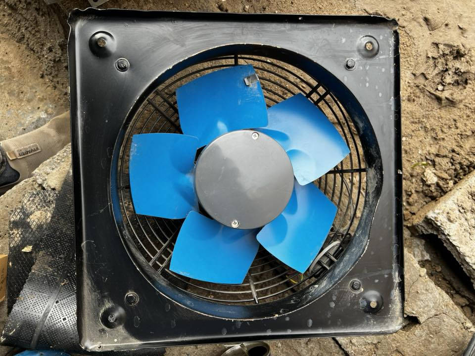 مفرغات او ساحبه عدد 2 للبيع جديد غير مستعمل للاستفسار الاتصال ***********
