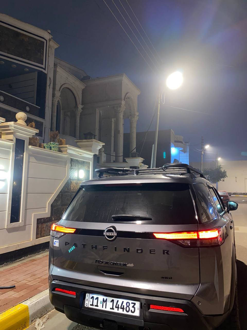 ‏Nissan Pathfinder 2024
نيسان باثفايندر 2024 رووك كريك
‏‎عداد المسافه. 10 ألف 
‏‎🔴 المواصفات :
4 كامرات مع كامرا محيطيه 360 درجه 
‏‎بصمة تشغيل
‏‎بصمة ابواب
‏‎تشغيل عن بعد(Remote Start)
‏‎رادار امامي (تحديد مسار)
‏‎رادار جانبي (نقاط عمياء)
‏‎رادار خلفي (تحذير من الاصطدام)
‏‎حساسات امامية+ خلفية
‏‎دفع رباعي   4*4
‏‎كشنات تدفئة 
‏‎3 قطع تبريد مركزي 
‏‎تحكم وضعيات القيادة 7 وضعيات
‏‎شفتات + تحكمات استيرن 
‏‎هاند بريك بصمة
وبعد بيها مواصفات
السياره بعدها جديده
بدون ارباك بدون دواخل
فقط بيها بارد بالصندوك
وبيها بارد بالباب الخلفي الي وره السايق وصور السونار موجوده بالمنشور 
.
.

السعر// 290 وبيها مجال
تحويل ثاني يوم 
للتواصل موجود عَ الفيس
 *********** اتصال فقط
