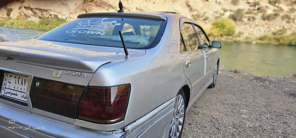 مةليكة 2003 براوة
3 دوكمة   جوار كوشن كارةباي  سوكان كارةباي 
بي جالو  شوخت شوين موسو براوةمةي جاك كراوة   
جوار ويلو تايةي تازةية  سةقفي وةك شوشة واية. 
تةبريدي ساردو كةرمي مةزبوتة. مةكينةي d4 كةورةية  كيرو مةكينة بةشةرتة   كيشو هةلمةتي خوشة بةنزين  كةم اخوا. بيعةيبو عارة  سعري 34 كةلاو كةمي معامةلة  *********** سةيارةكة لة كةلارة
