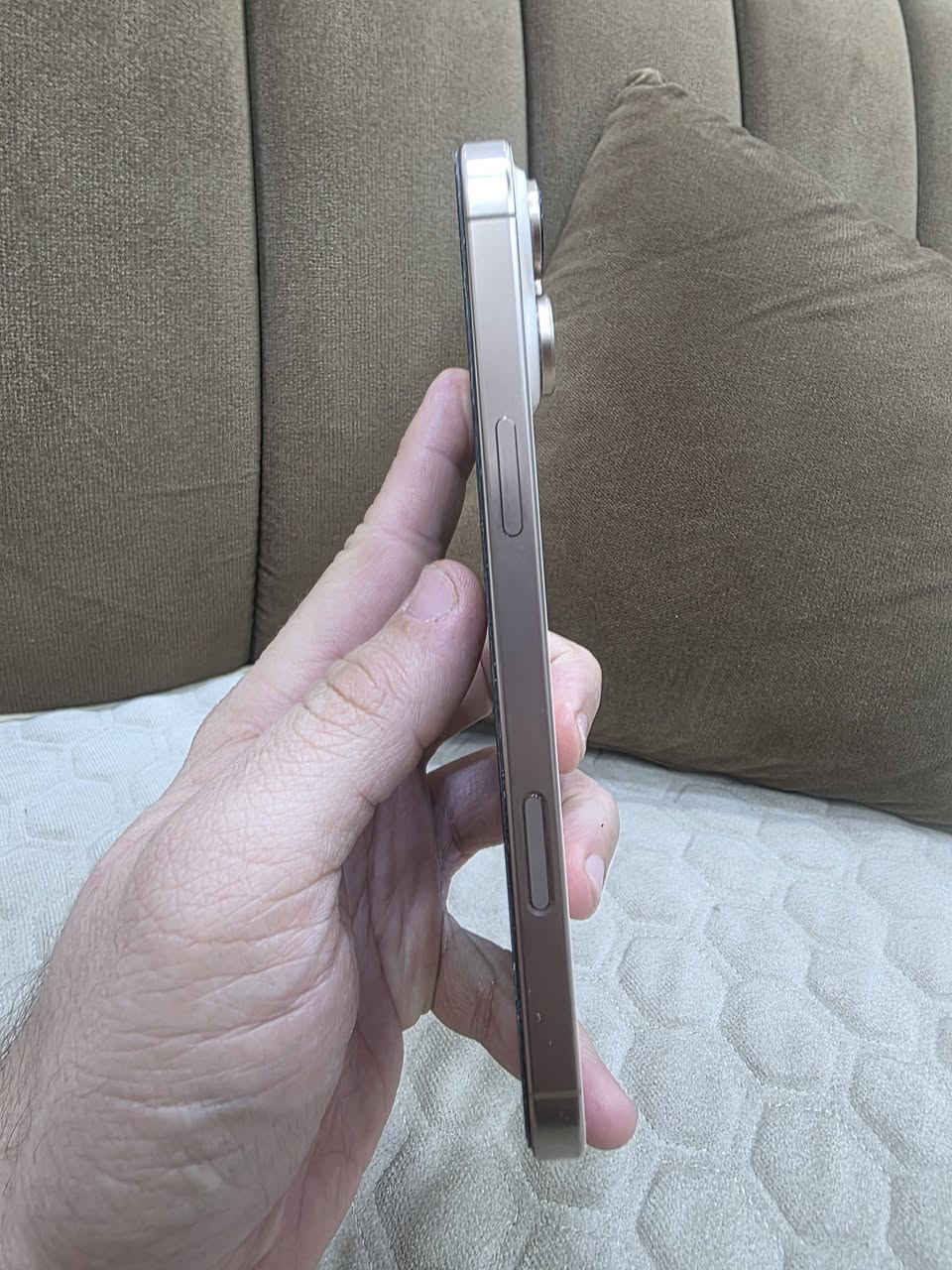 ايفون 16 برو ماكس 
للبيع السعر  
1,450,000  دينار  بطارية 100 
*********** 
***********
